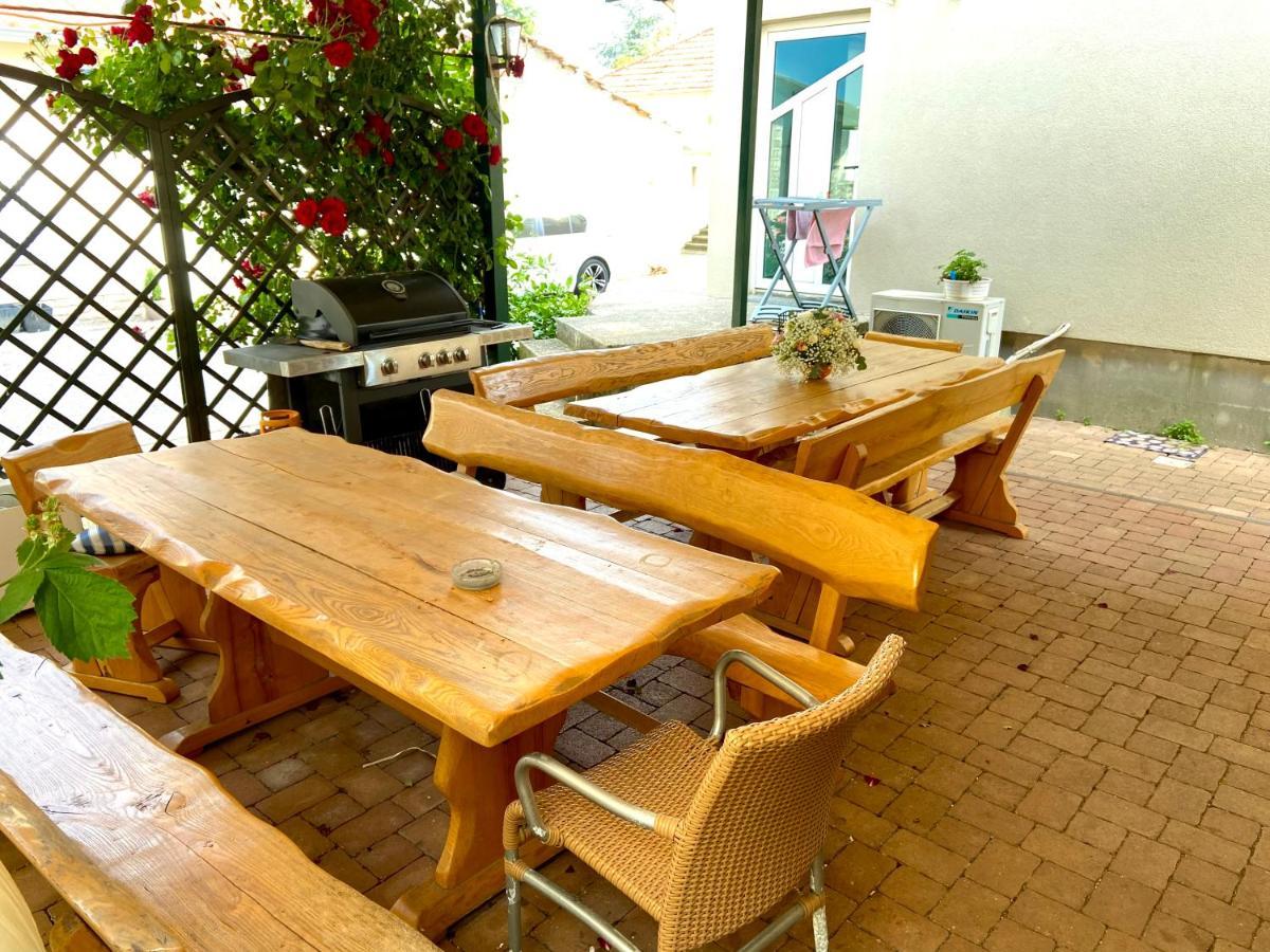 Apartments Suzy Zadar Exterior photo